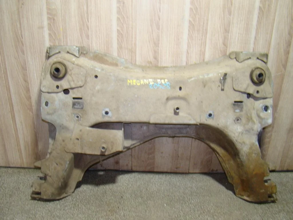 Подрамник Renault Megane 2