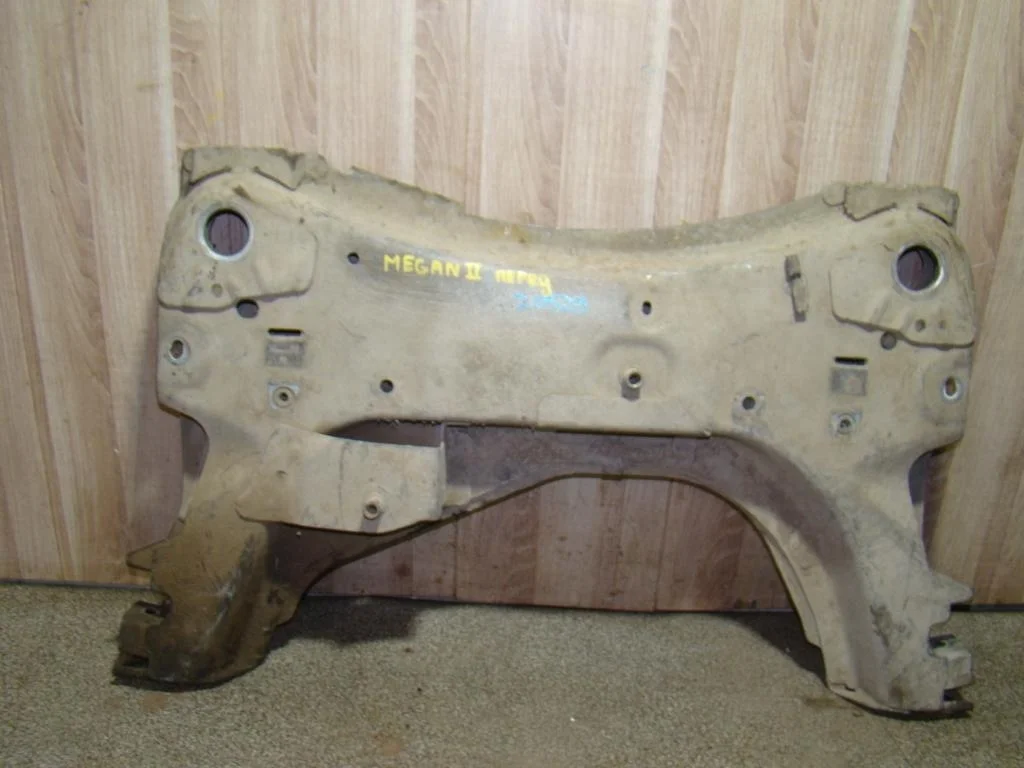 Подрамник Renault Megane 2