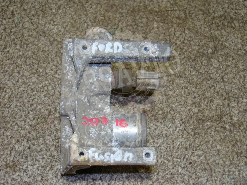 Фланец системы охлаждения Ford Fusion CBK