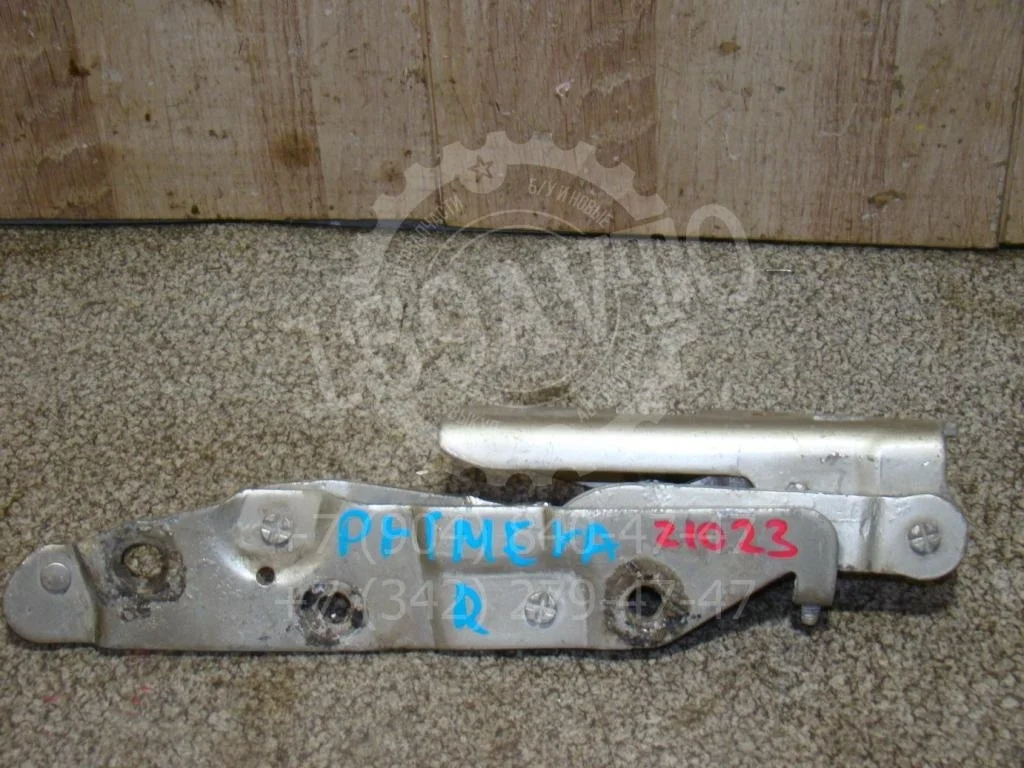 Петля крышки багажника Nissan Primera P12