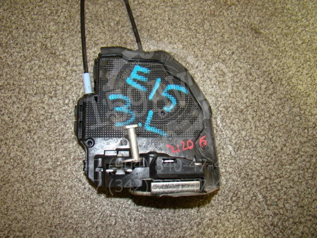 Замок двери задней левой Toyota Corolla E150