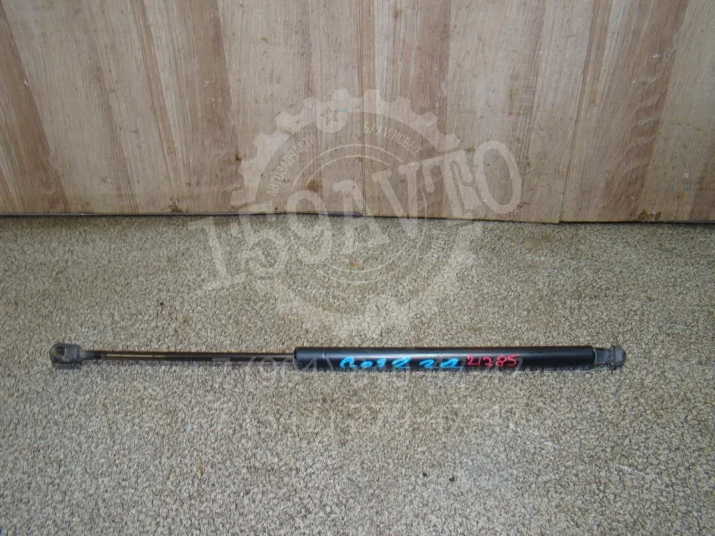 Амортизатор двери багажника Hyundai Getz 2006 TB