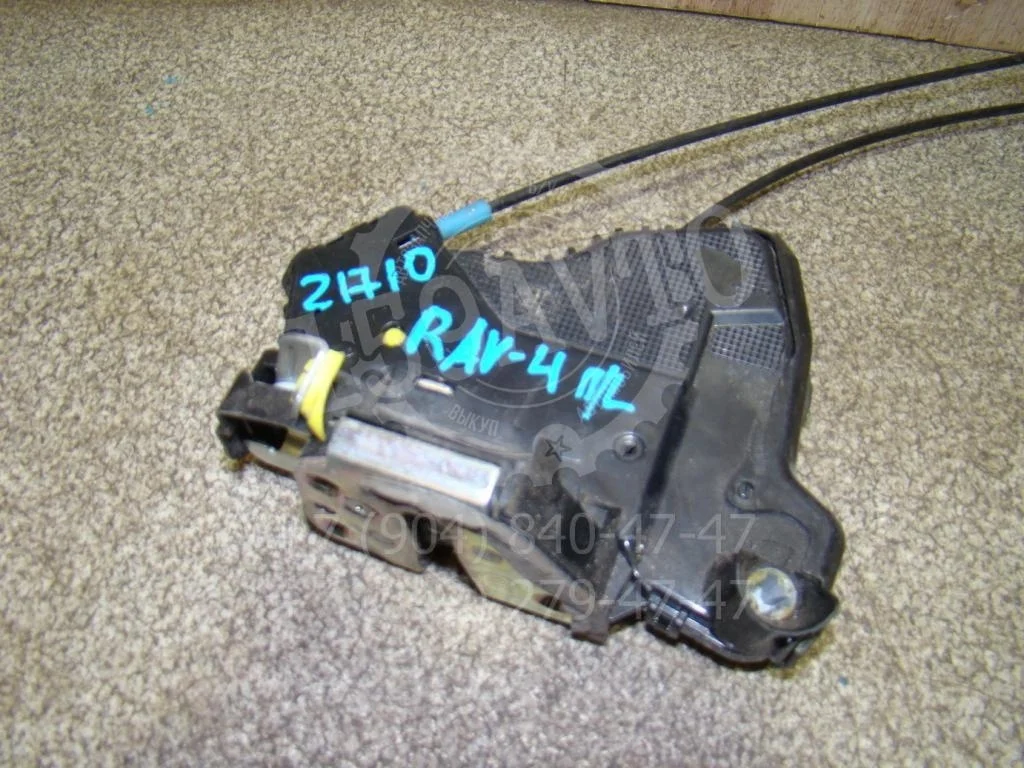 Замок двери передней левой Toyota RAV4 A30