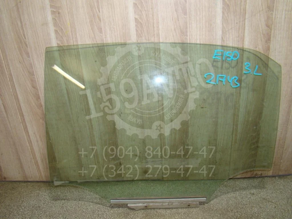 Стекло двери задней левой Toyota Corolla E150