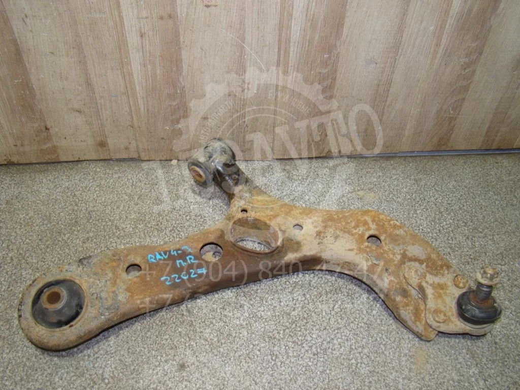 Рычаг передний правый Toyota RAV4 A30