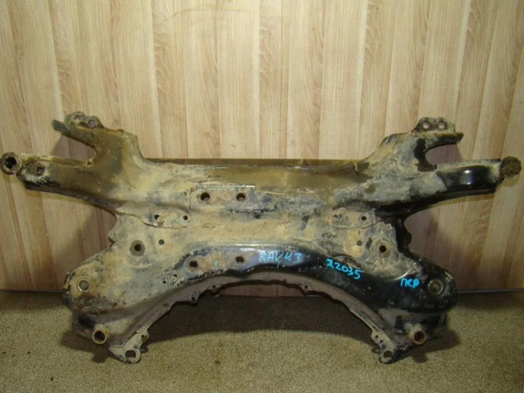 Подрамник Toyota RAV4 A30