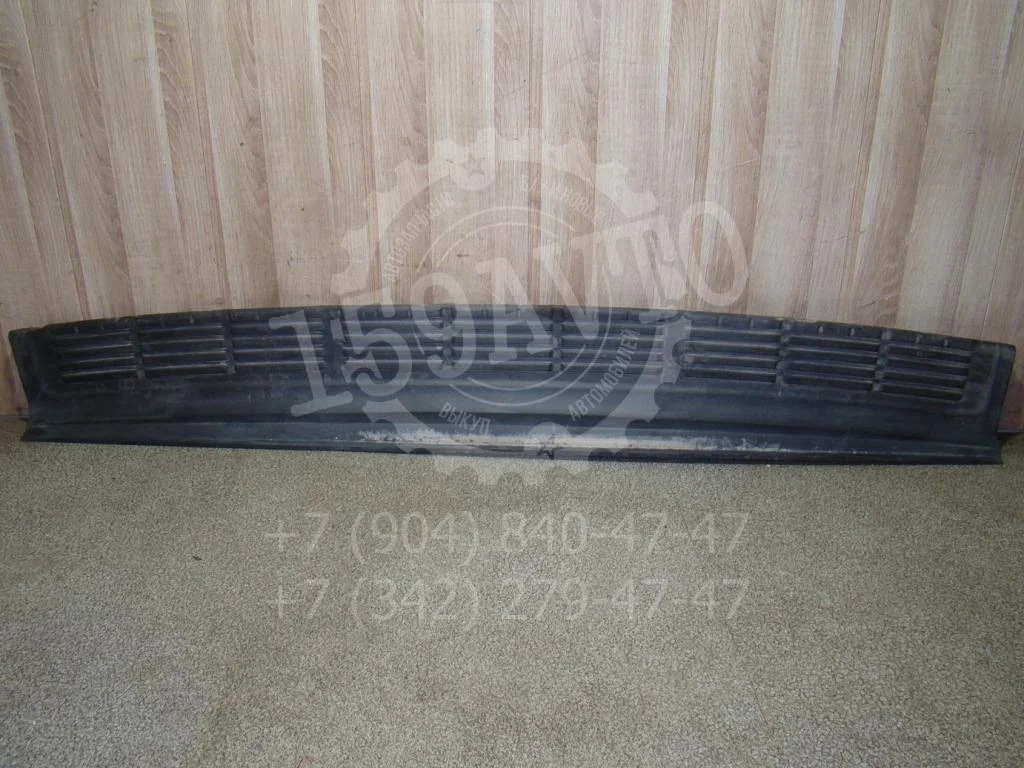 Накладка заднего бампера Toyota Land Cruiser J200