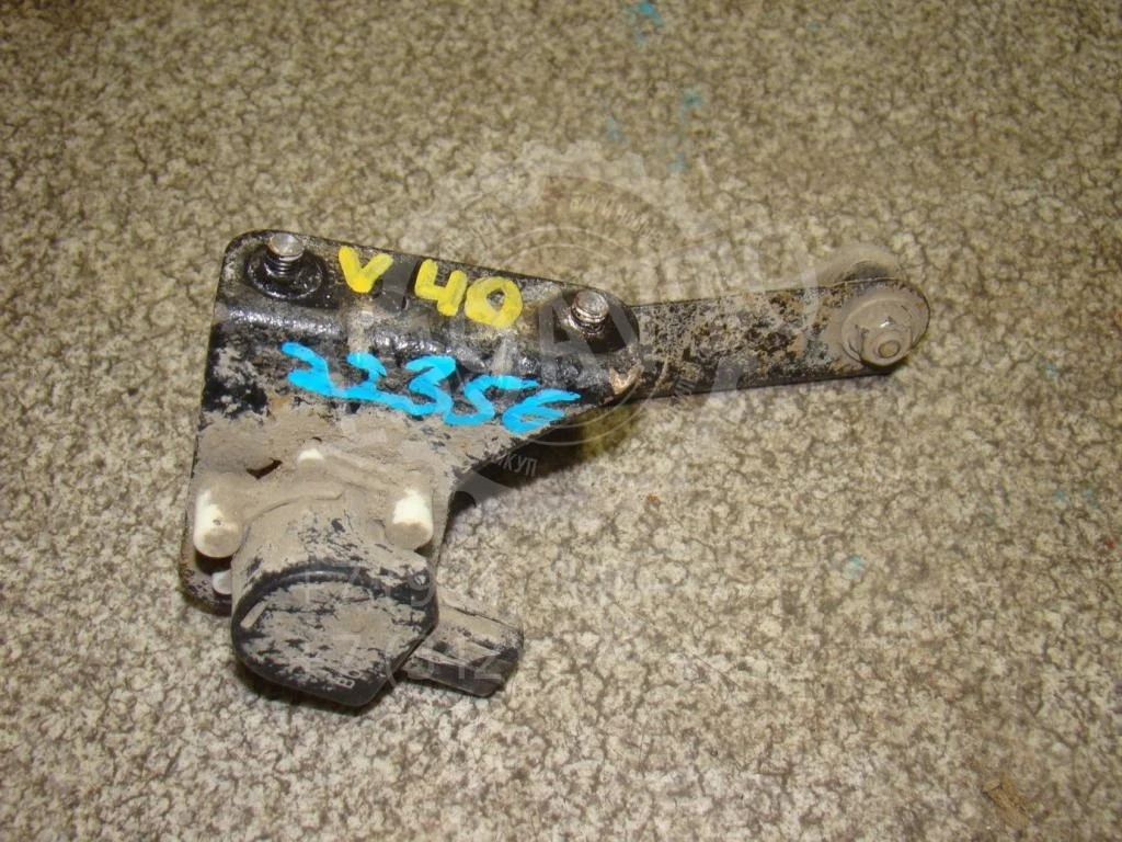 Датчик высоты дорожного просвета Toyota Camry 2007 XV40