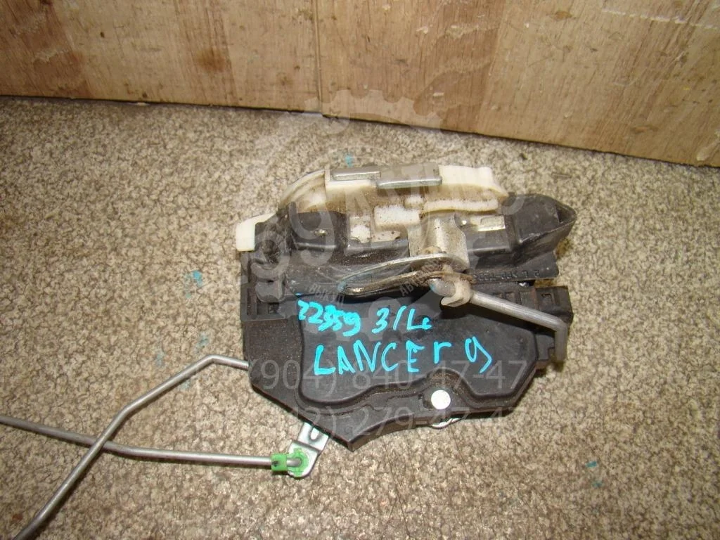 Замок двери задней левой Mitsubishi Lancer 9 CS