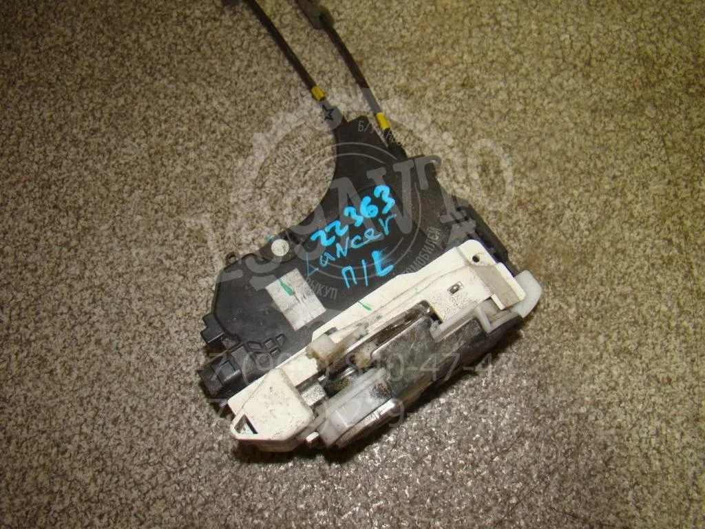 Замок двери передней левой Mitsubishi Lancer 9 CS