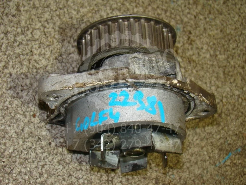 Помпа Volkswagen Golf 4