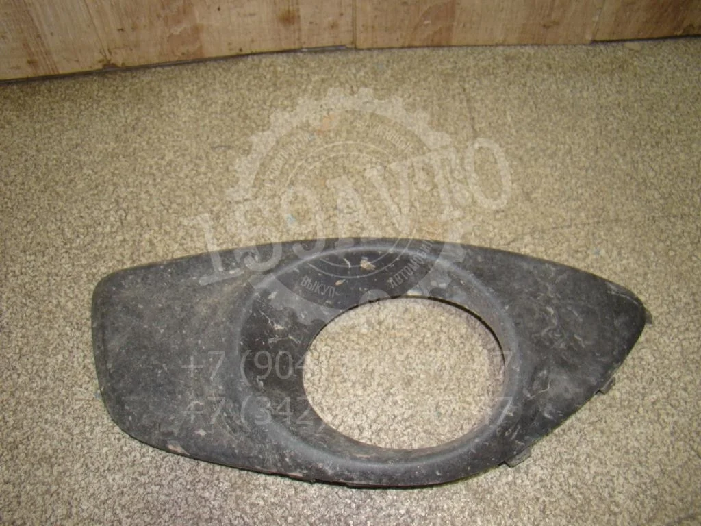 Рамка противотуманой фары левой Hyundai Santa Fe 2 CM