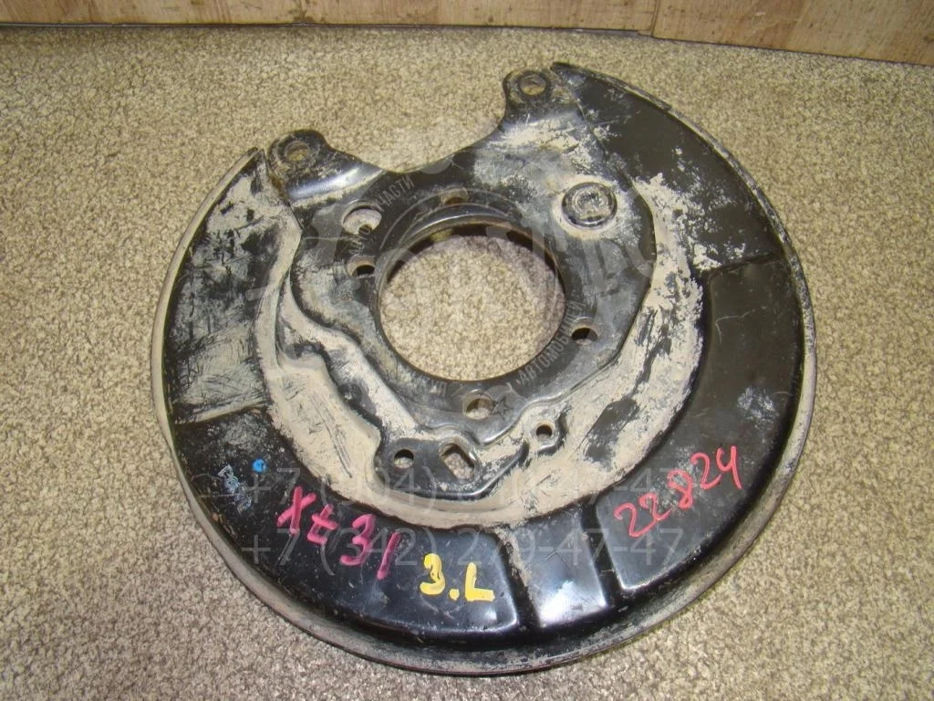 Щит опорный задний левый Nissan X-Trail T31