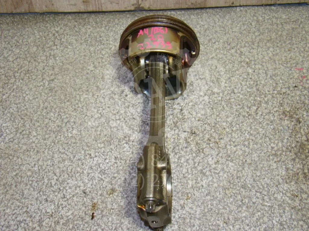 Поршень с шатуном Audi A4 B7