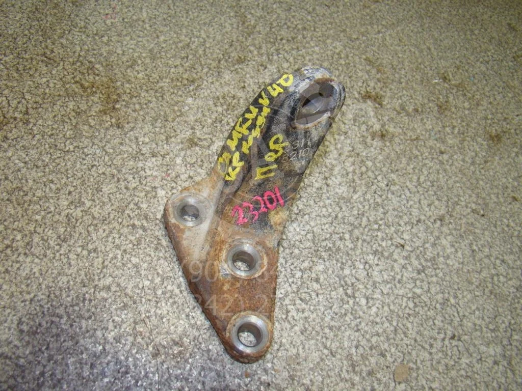 Кронштейн опоры двигателя Toyota Camry 2007 XV40