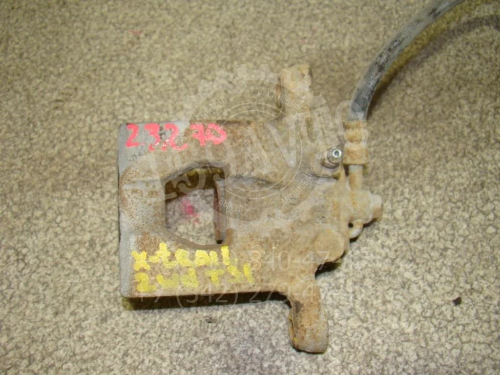 Суппорт задний левый Nissan X-Trail T31