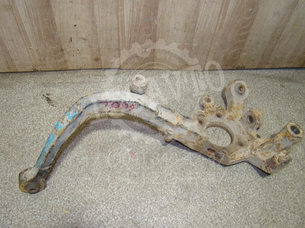 Кулак поворотный задний левый Hyundai Sonata 2007 EF