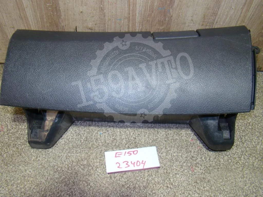 Бардачок Toyota Corolla E150
