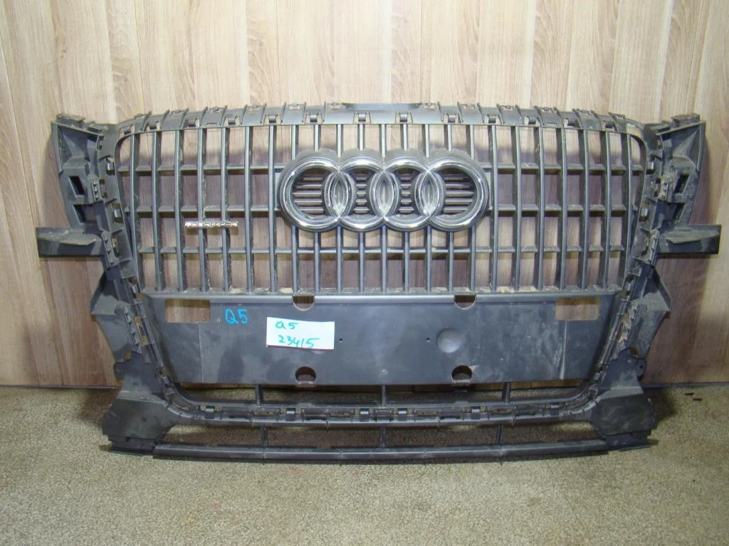 Решетка радиатора Audi Q5 8R