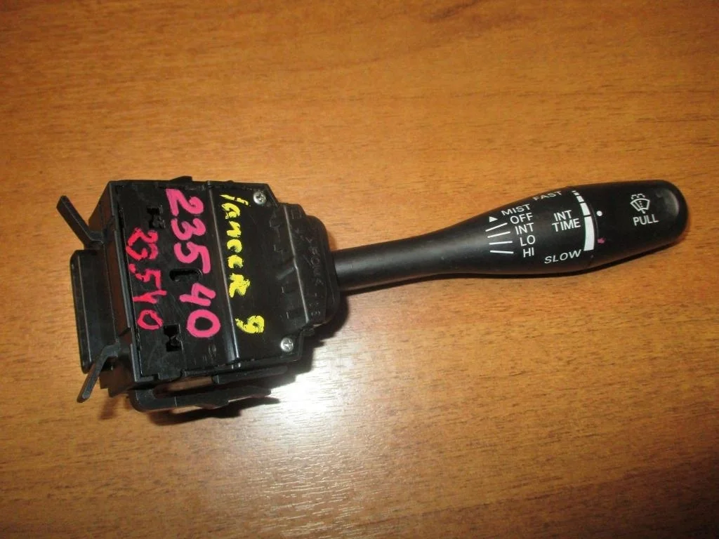 Переключатель стеклоочистителей Mitsubishi Lancer 9 CS