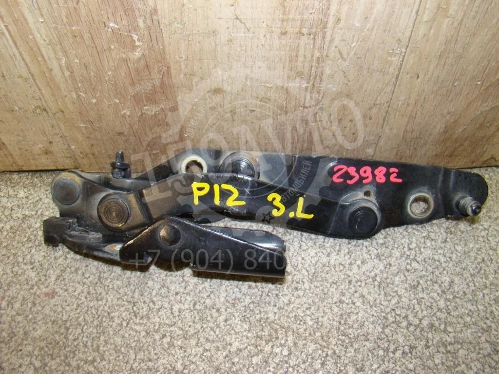 Петля крышки багажника Nissan Primera P12