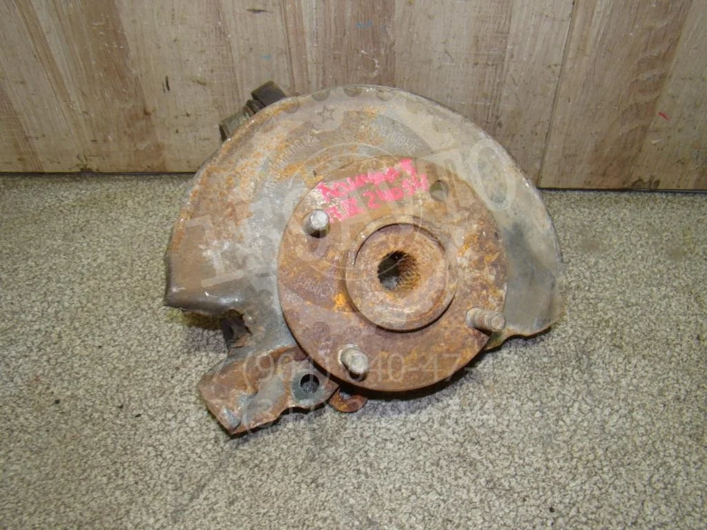 Кулак поворотный передний правый Mitsubishi Lancer 9 CS