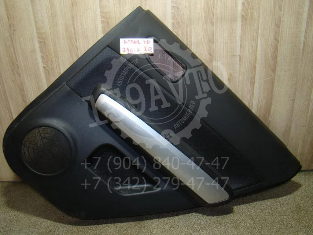 Обшивка двери задней правой Nissan X-Trail T31