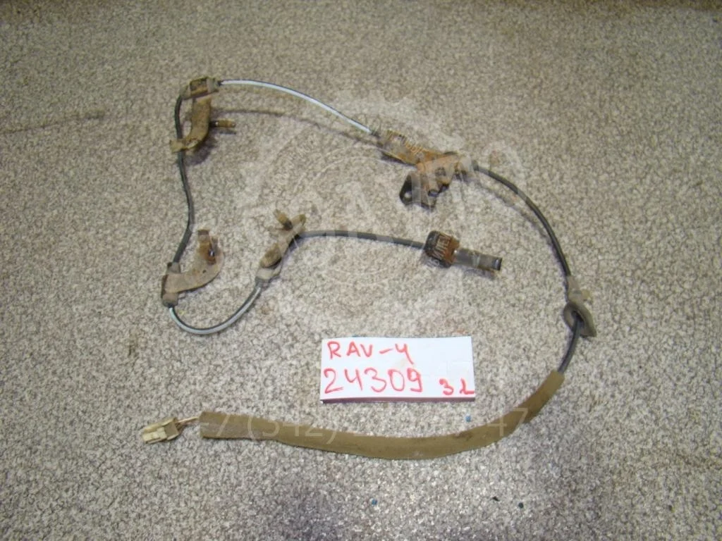 Датчик abs задний левый Toyota RAV4 A30