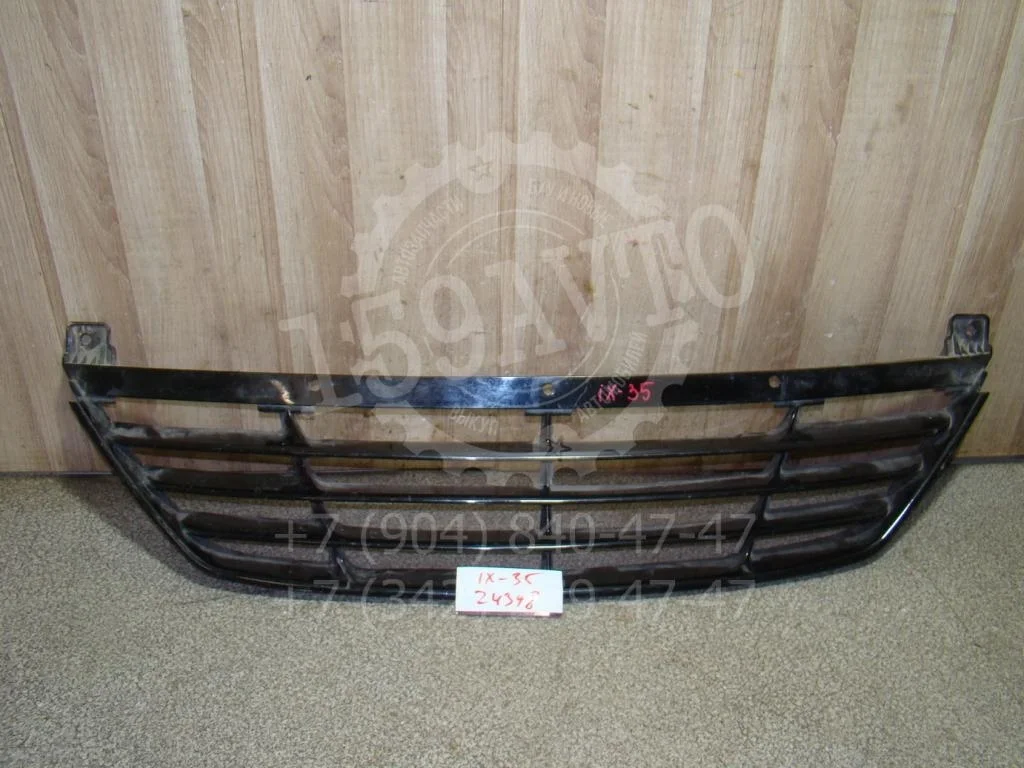 Решетка в бампер центральная Hyundai ix35 LM