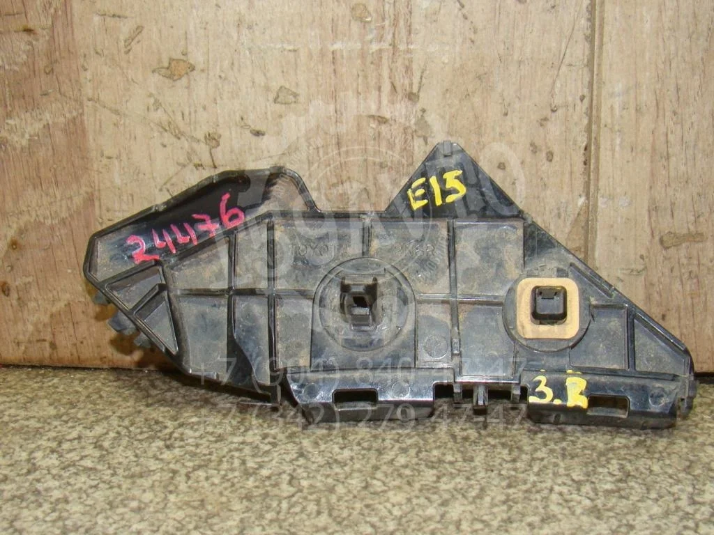 Кронштейн заднего бампера правый Toyota Corolla E150