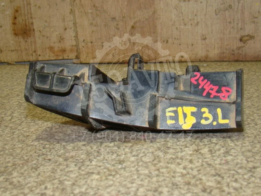 Кронштейн заднего бампера левый Toyota Corolla E150