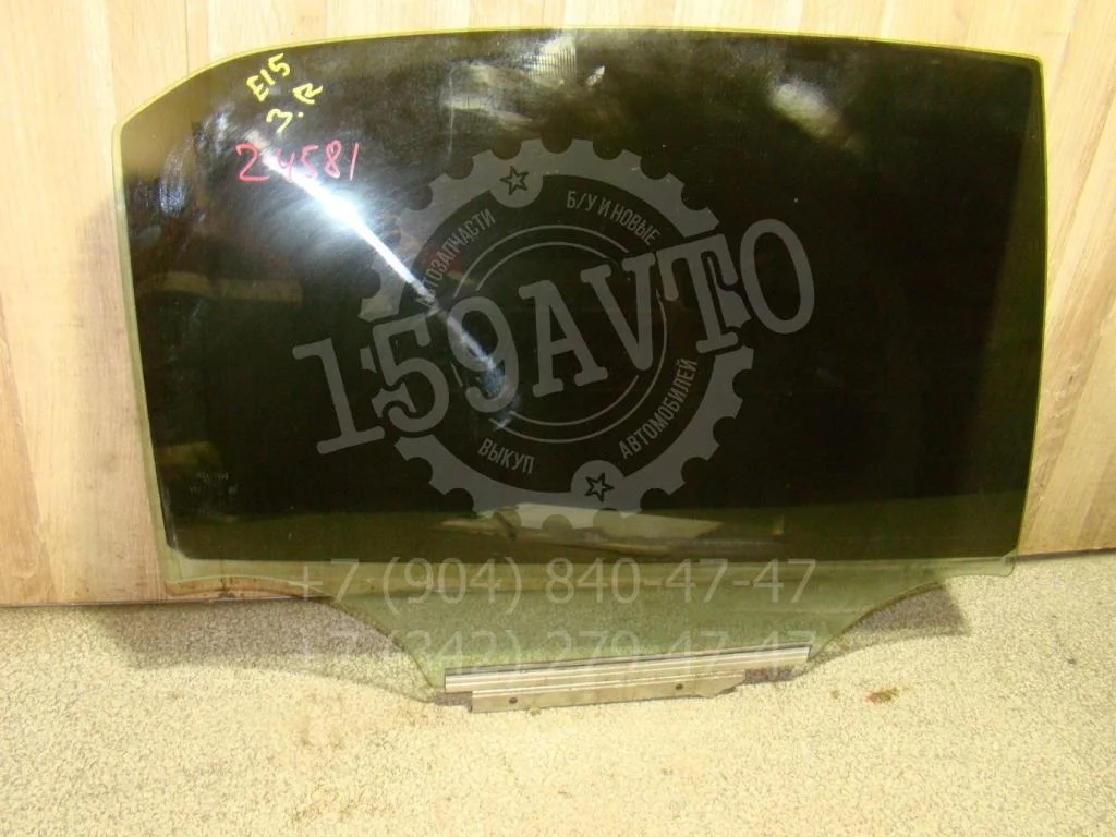 Стекло двери задней правой Toyota Corolla E150