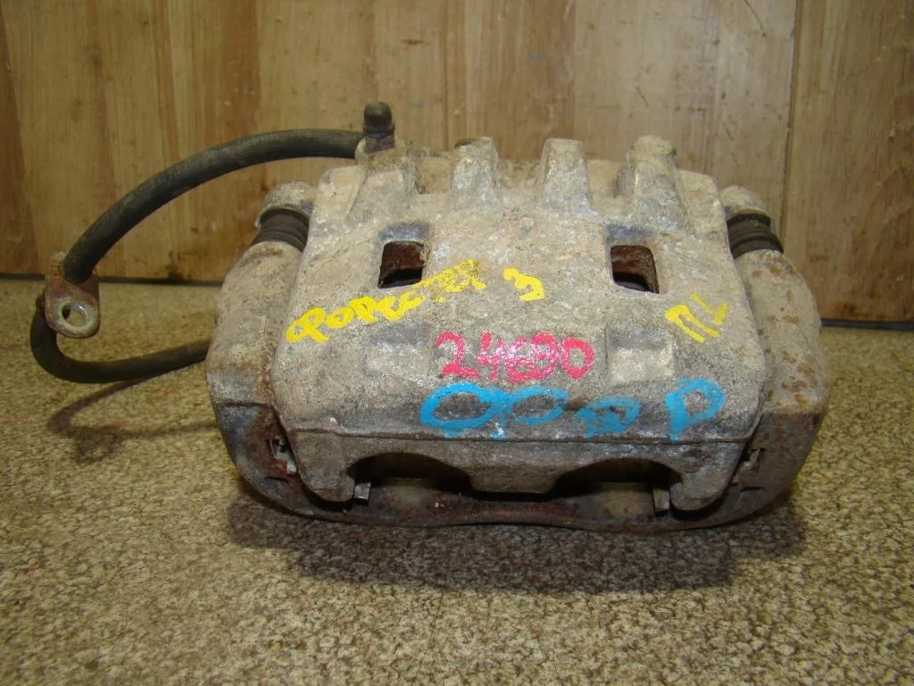 Суппорт передний левый Subaru Forester S12, SH