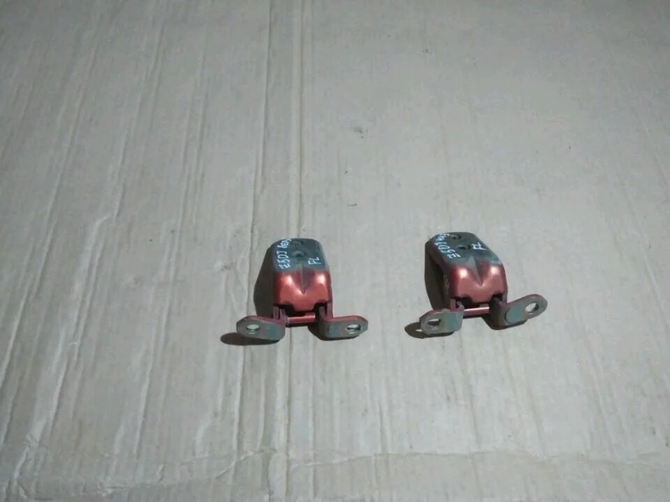 Б.у. петля двери NISSAN MURANO Z50 NISSAN MURANO Z50