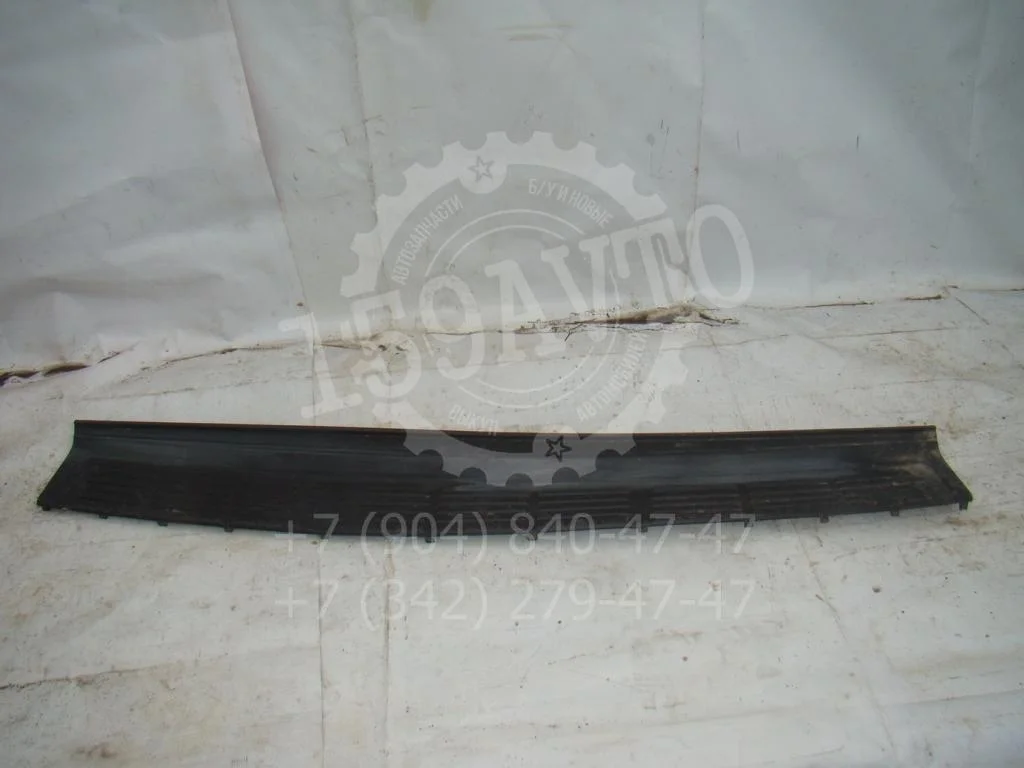 Накладка заднего бампера Toyota Land Cruiser J200