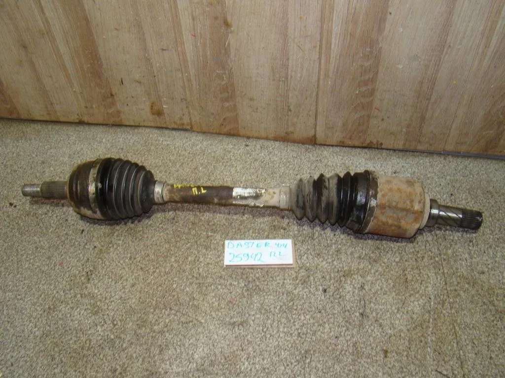 Полуось передняя левая Renault Duster 1