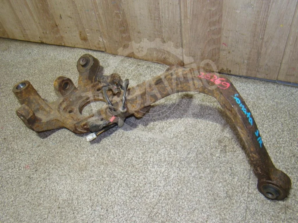 Кулак поворотный задний правый Hyundai Sonata EF