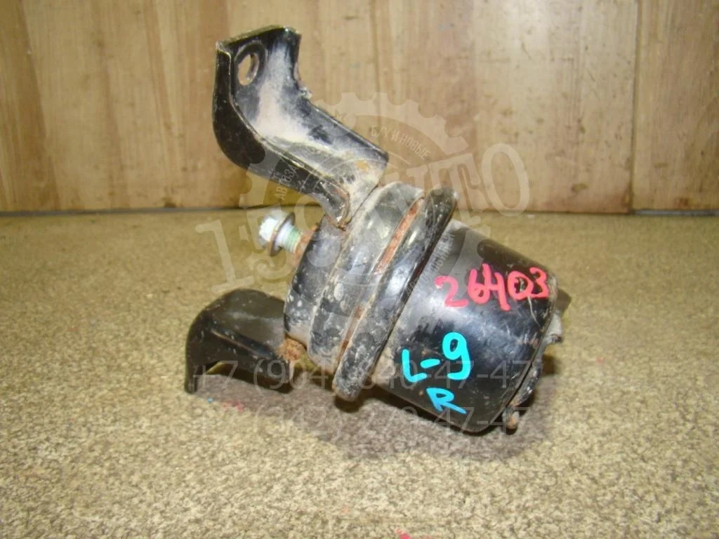 Опора двигателя правая Mitsubishi Lancer 9 CS
