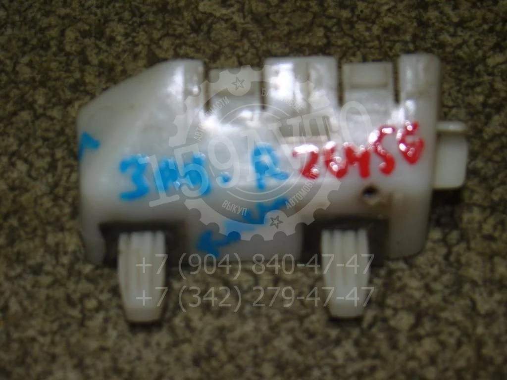 Кронштейн заднего бампера правый Nissan Qashqai J10