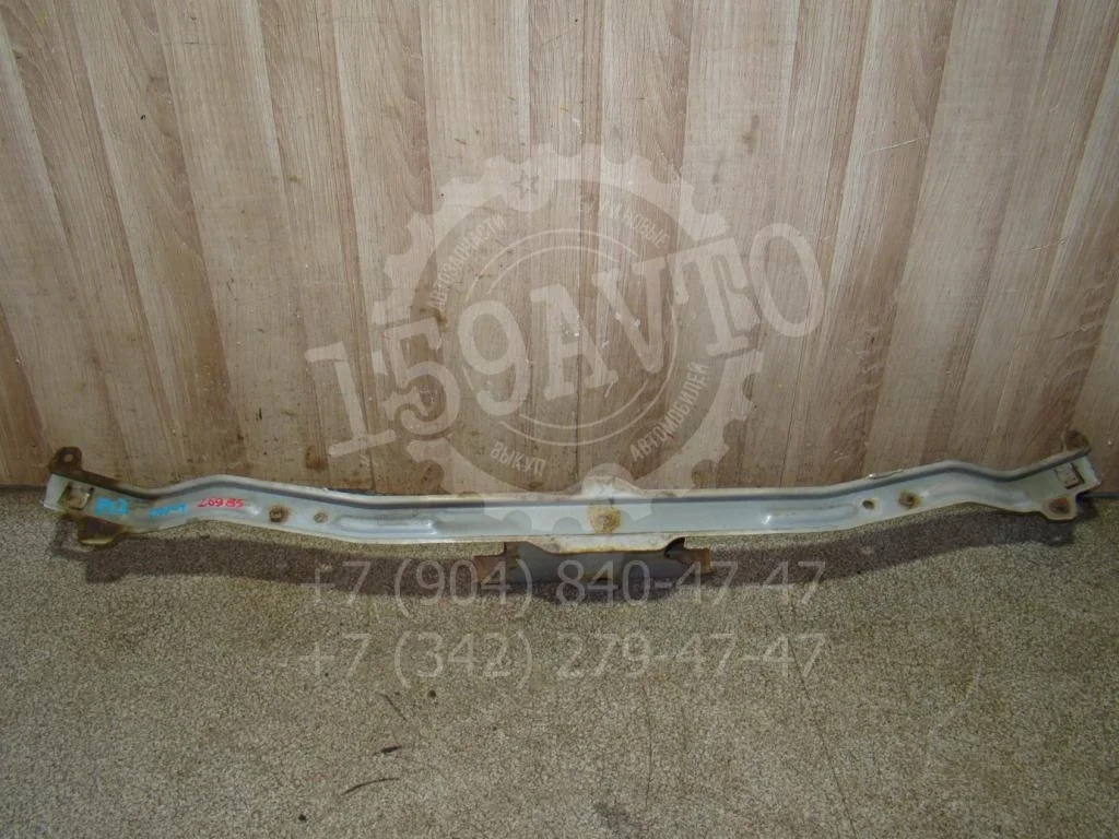 Усилитель переднего бампера Nissan Primera P12