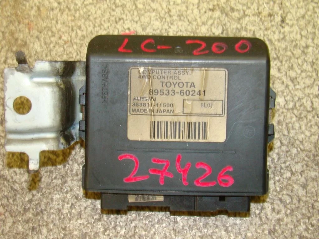 Блок электронный Toyota Land Cruiser 2008 J200