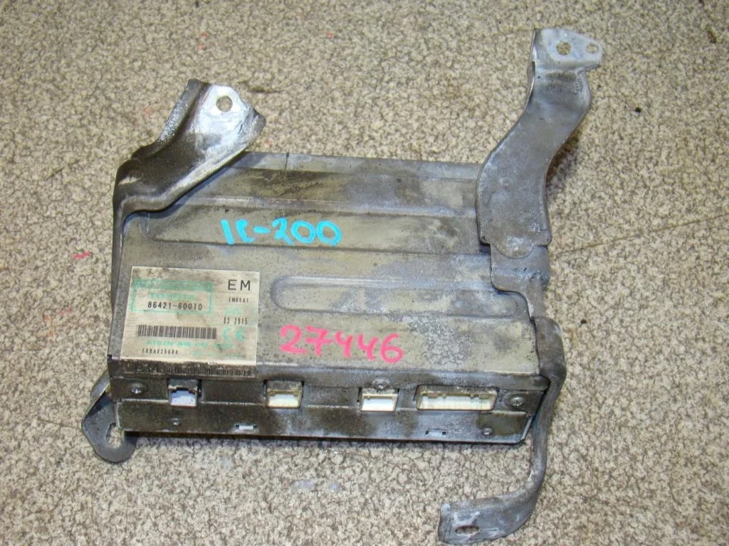 Блок электронный Toyota Land Cruiser 2008 J200