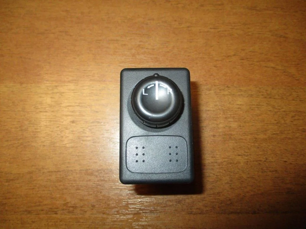 Переключатель регулировки зеркала Nissan Almera 2004 N16