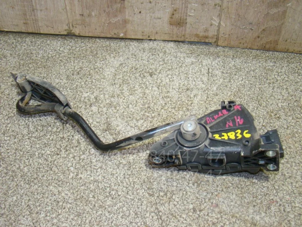 Педаль газа Nissan Almera 2004 N16