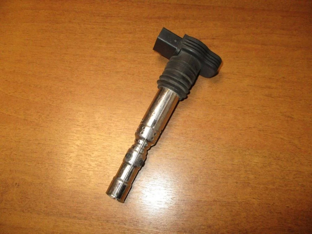 Катушка зажигания Audi A4 B7