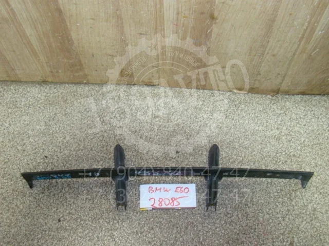 Решетка в бампер центральная BMW 5-Series E60, E61