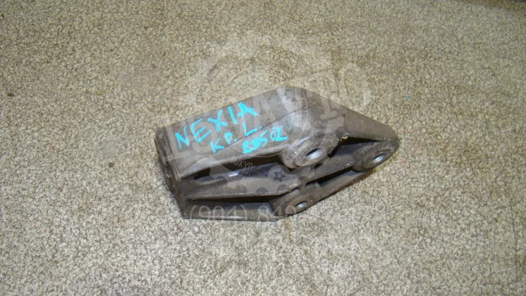 Кронштейн двигателя правый Daewoo Nexia N100, N150