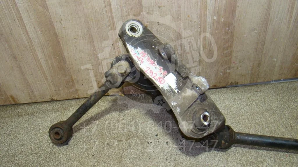 Кулак поворотный задний правый Lexus IS250 XE20