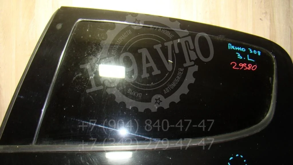 Стекло двери задней левой Peugeot 308 T7