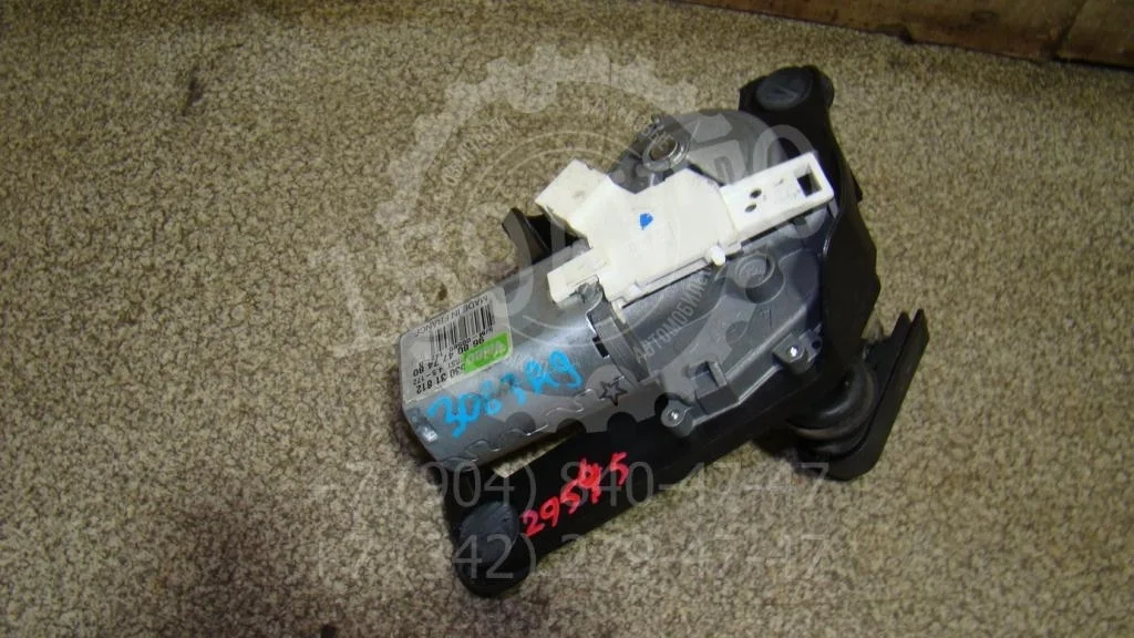 Моторчик дворника задний Peugeot 308 T7